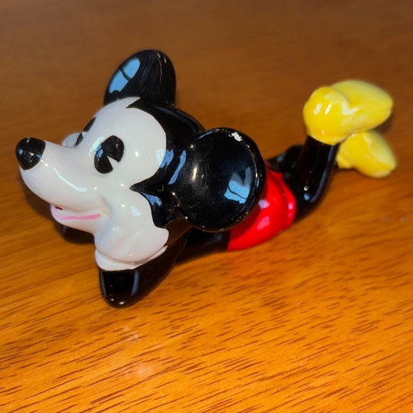 Vintage Walt Disney Productions Mickey Mouse  Ceramic Figurine Made In Japan - Picture 1 of 8